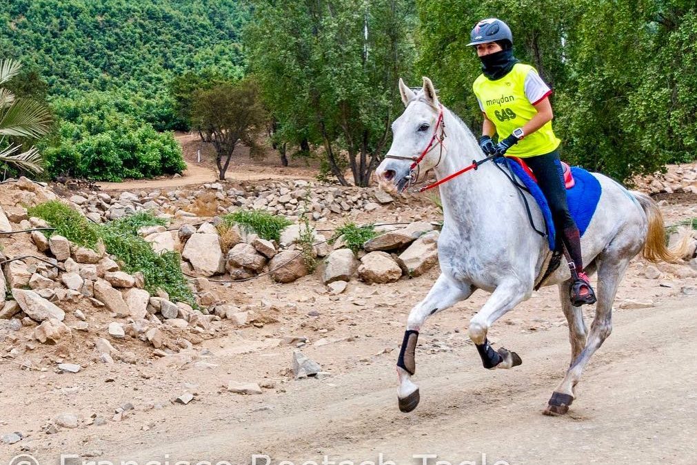 Las Llorens solo saben de podios. Paula Llorens gana los 120 Young Riders