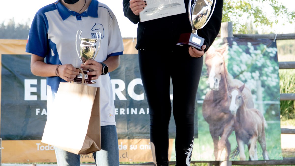 Rafaela y Zingara se coronaron en unos duros 120K